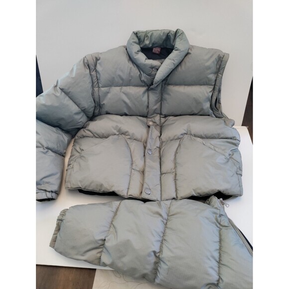 Extra Large Unisex Urban Equipment Gray Puffer Jacket With Removable Sleeves - Picture 14 of 16
